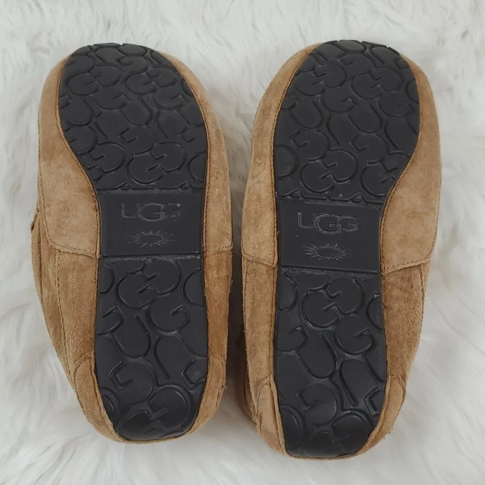 UGG Men’s Brown Suede Leather Slip-On Slippers Size 10 |Cozy Comfort